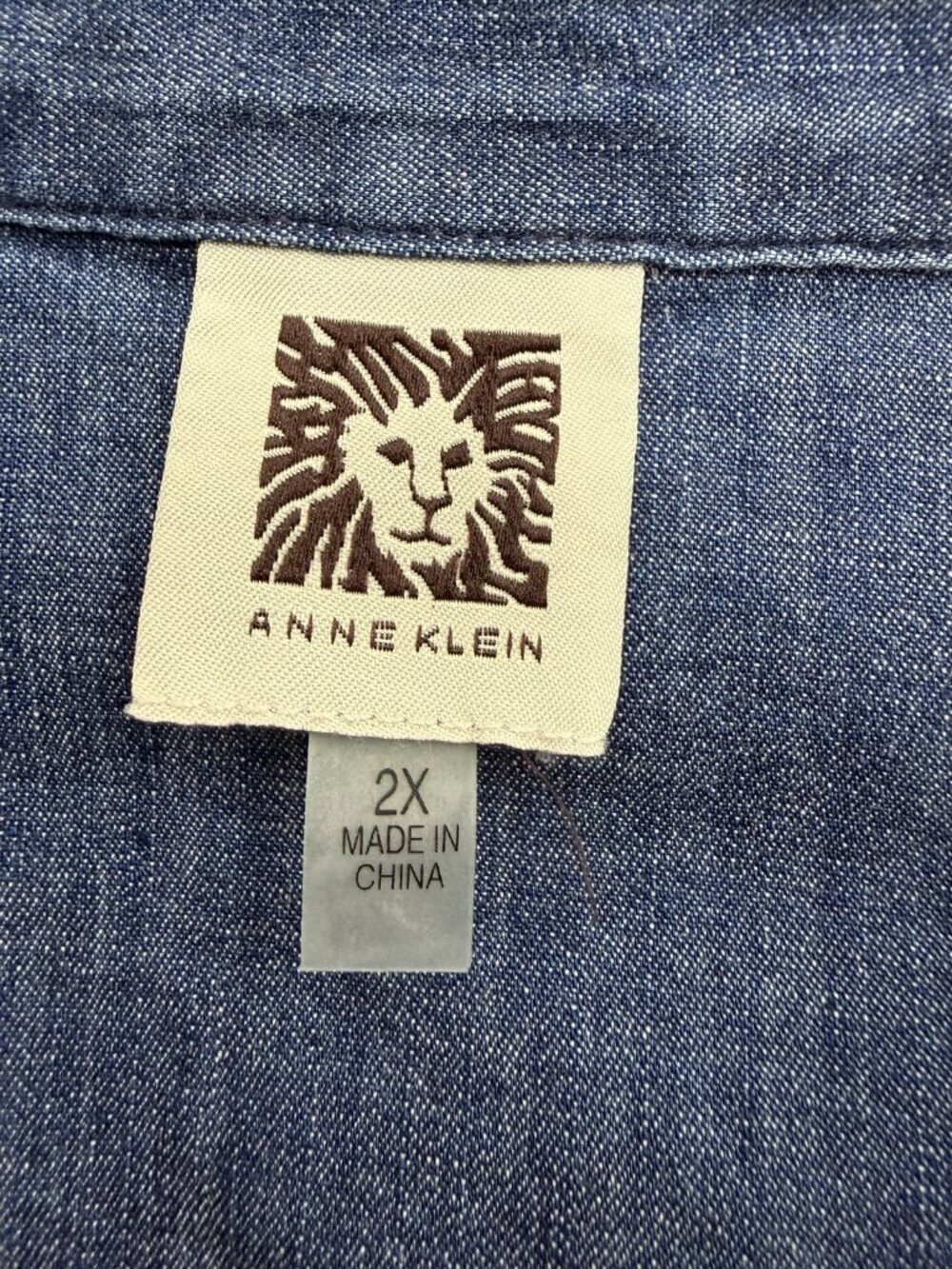 Anne Klein Denim Tunic Blouse Womens 2X Blue Zip Accent Cuffed Pullover Stretch - Picture 3 of 13